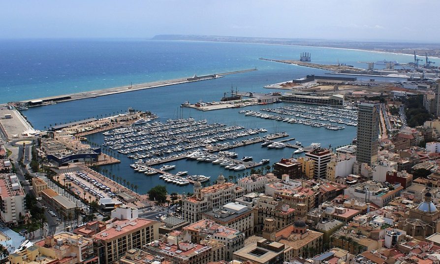 Lee más sobre el artículo 5 lugares imprescindibles que ver en la ciudad de Alicante