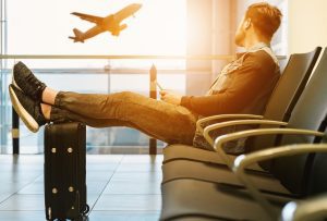 Lee más sobre el artículo Consejos y características para elegir la maleta adecuada para viajar en avión
