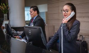 Lee más sobre el artículo Gestión del tiempo en el turismo: Control laboral flexible para un sector dinámico