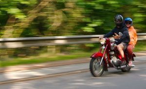 Lee más sobre el artículo Seguro de moto en viaje: ¿Cómo estar protegido dentro y fuera de tu país?