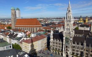 Lee más sobre el artículo ¿Por qué Alemania sigue siendo uno de los destinos más atractivos para vivir y trabajar en Europa?