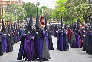 Lee más sobre el artículo Las mejores procesiones de Semana Santa de España que debes ver al menos una vez